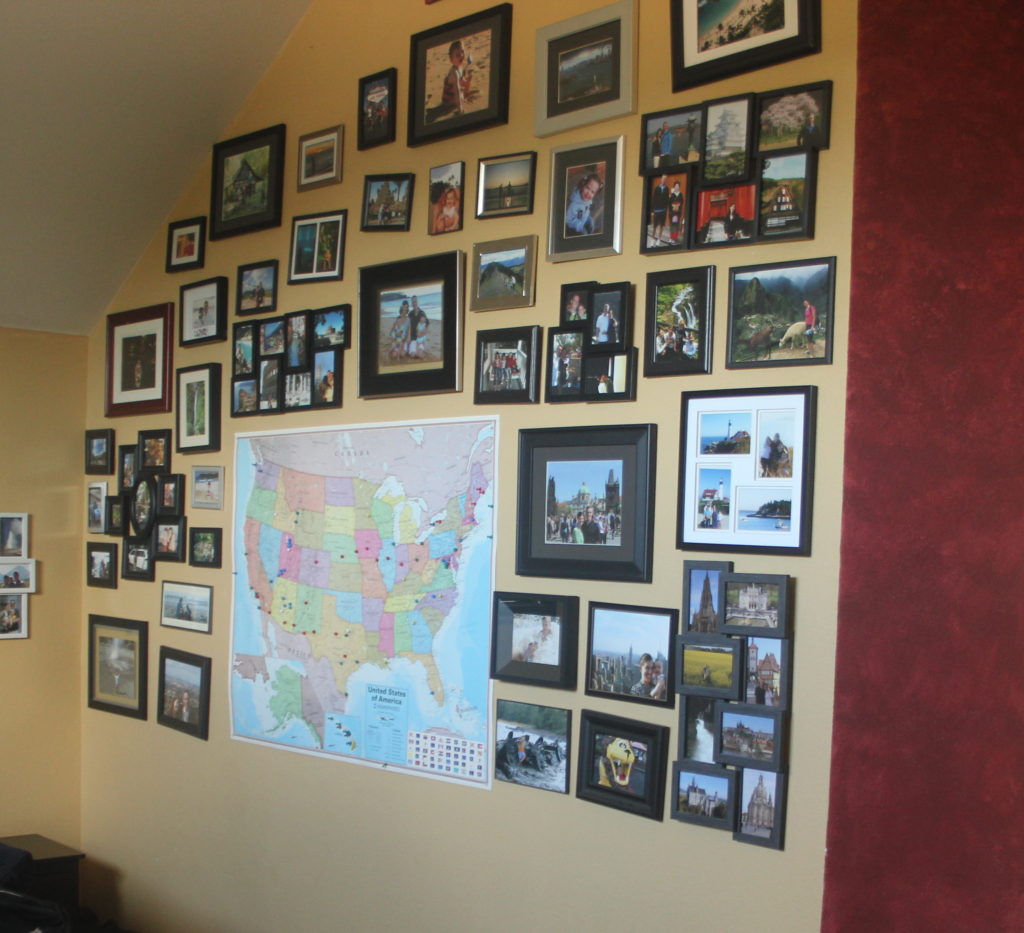 photos and map of travel Wall