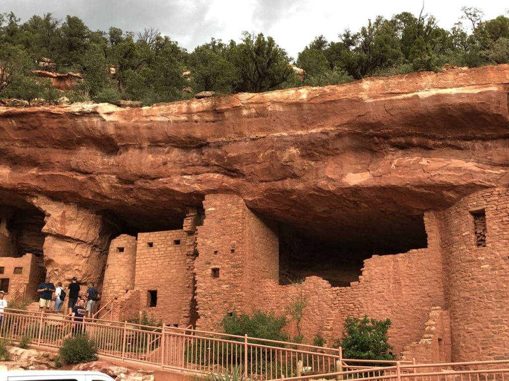 the homes in the Manitou Cliff Dwellings