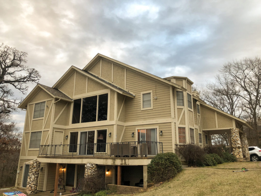 Outdoor view of Lake house "Simply the Best" Texoma Luxury Rental 