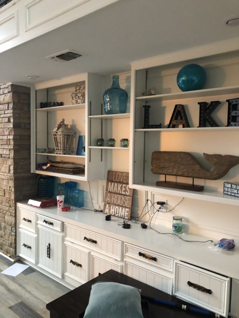 Simply the Best Lake House decor at Texoma Luxury Rentals