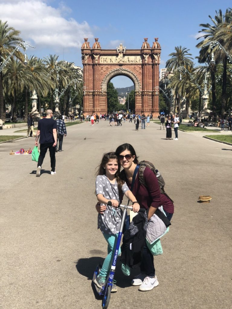 Mom and Daugher in front of the Arc de Triomphe at the Parque de la Cuitadella in Barcelona